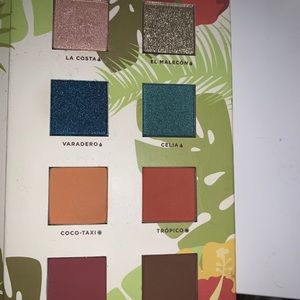 Lightly used (twice) Alamar eyeshadow palette!